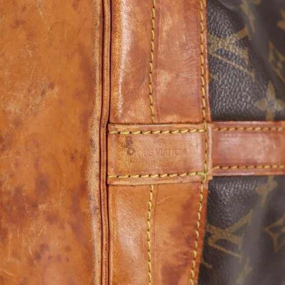 LOUIS VUITTON Monogram Noe Shoulder Bag - Picture 11 of 16